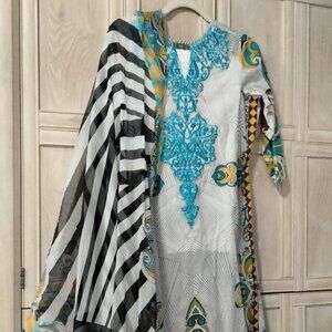Indian Style Pakistani Suit, of Pants, Dress, and Dupatta, Size Small
